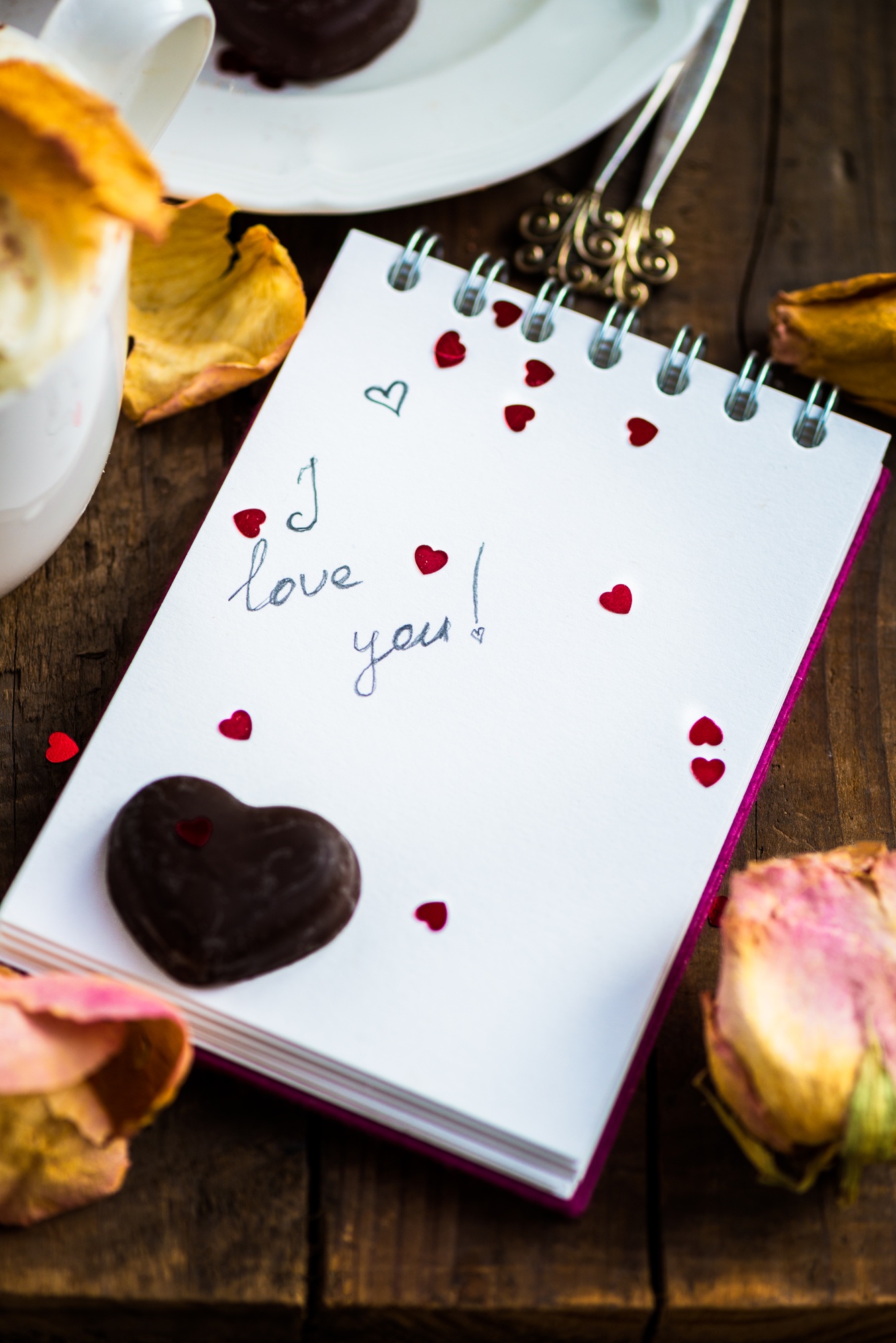 I love you note in the Valentine Day Settings